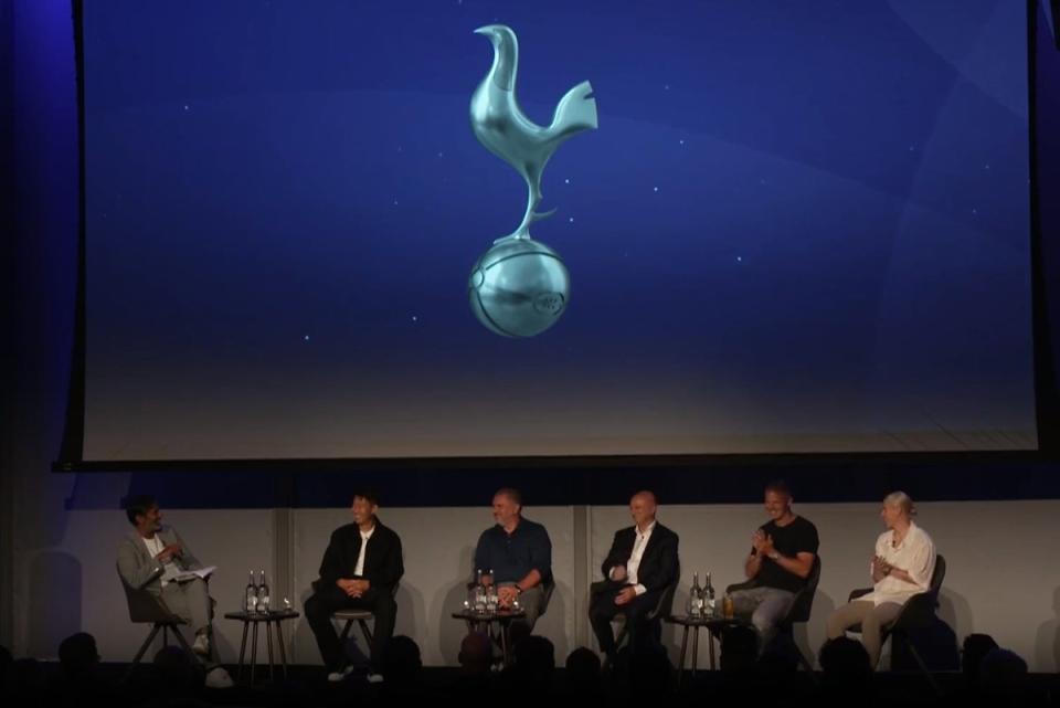 Nihal Arthanayake hosting the fan forum on Tuesday (Tottenham Hotspur)