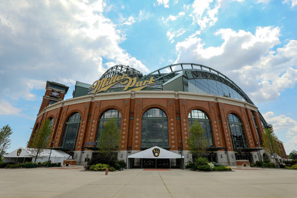 The Milwaukee Brewers joined the Milwaukee Brewers in protesting the shooting of Jacob Blake. (Photo by Dylan Buell/Getty Images)