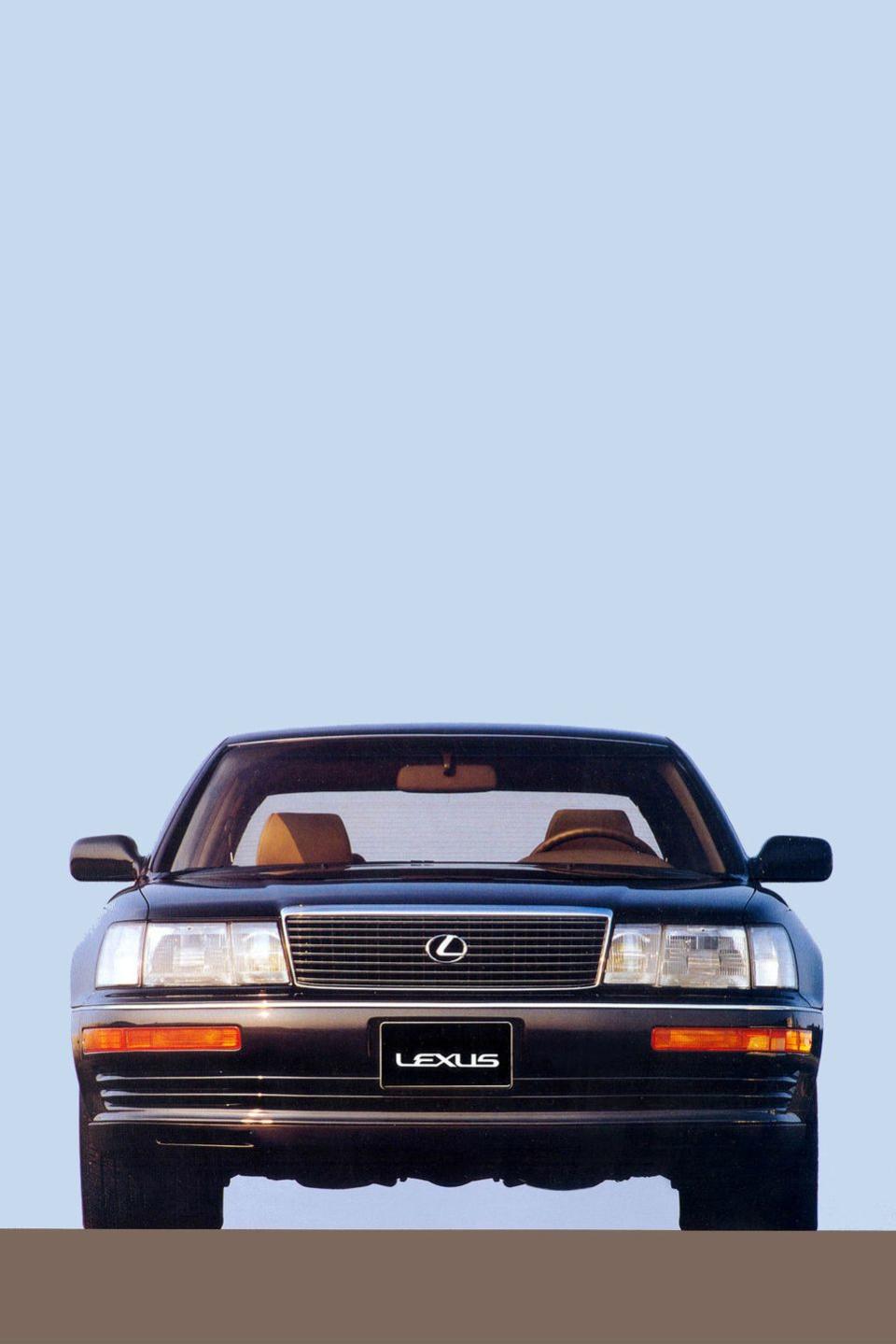 1989: Lexus