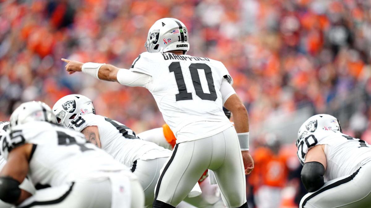 Raiders’ Jimmy Garoppolo Clinches First Win in Streak Against Broncos