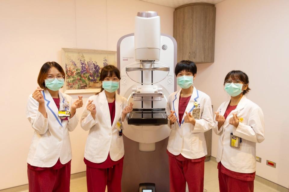 臺東基督教醫院引進新一代智慧乳房X光攝影機。