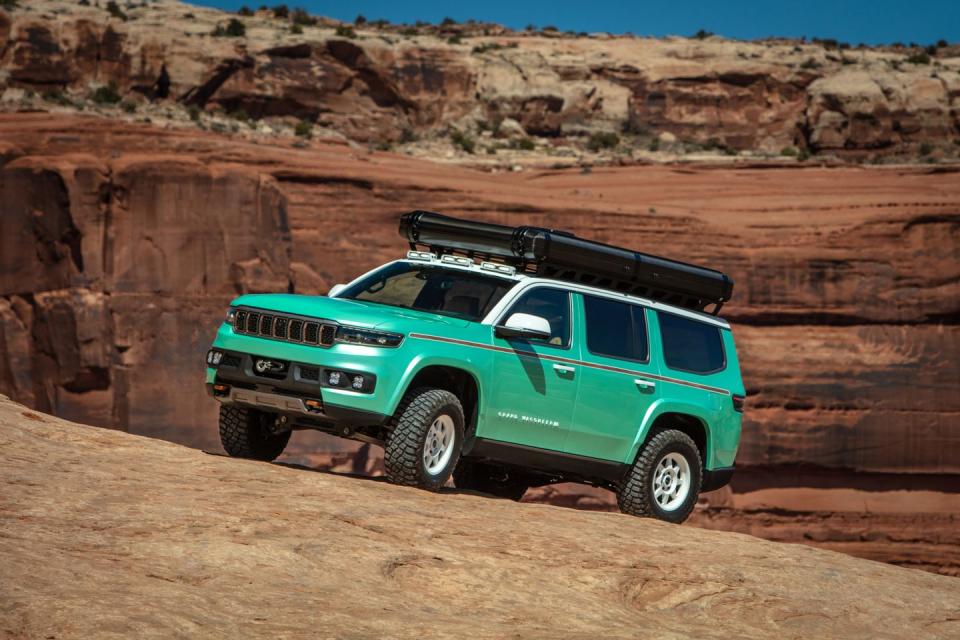 jeep vacationer concept