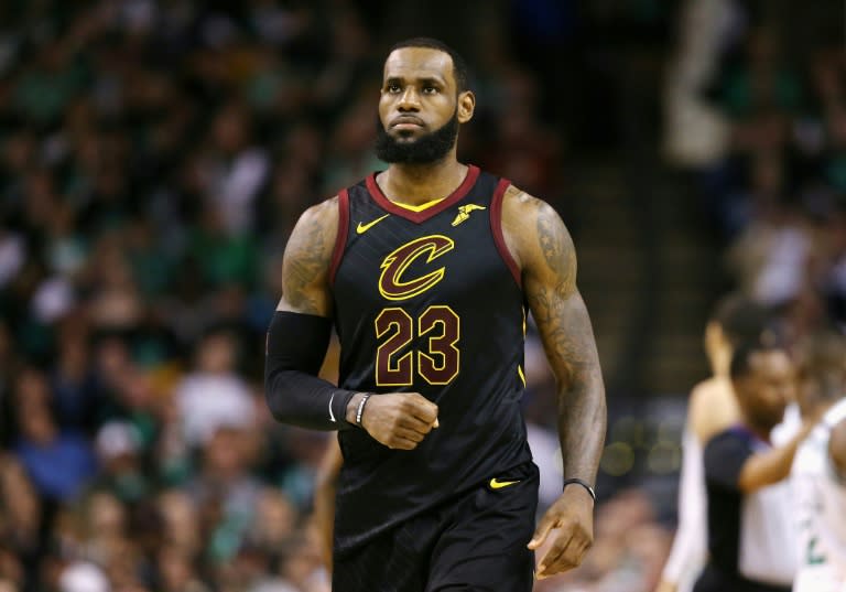 LeBron James Joining Lakers on 4-Year $154 Million Deal - The New York Times