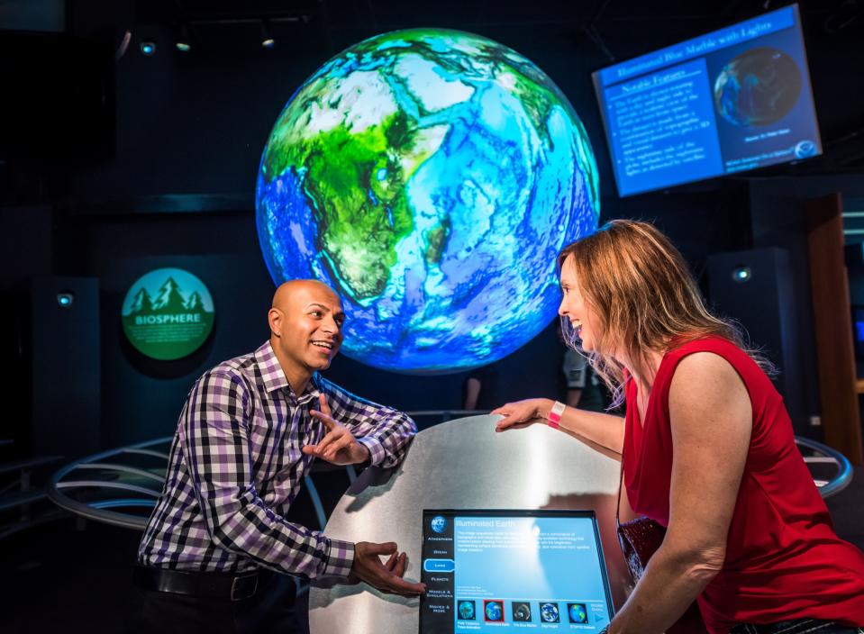 Science Night Live at Otronicon, photo by Roberto Gonzalez