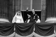 <p>This moment was one of the many iconic images from the Queen and Prince Philip's wedding. They were married in Westminster Abbey on 20 November 1947.</p>