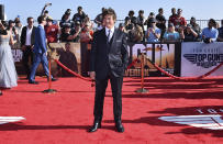 Tom Cruise llega al estreno mundial de "Top Gun: Maverick" el miércoles 4 de mayo de 2022 en el USS Midway, en San Diego. (Foto por Jordan Strauss/Invision/AP)