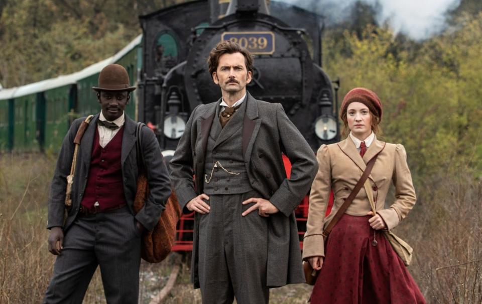 From left to right: Passepartout, played by Ibrahim Koma; Phileas Fogg, played by David Tennant; Abigail Fortesque, played by Leonie Benesch - Tudor Cucu 