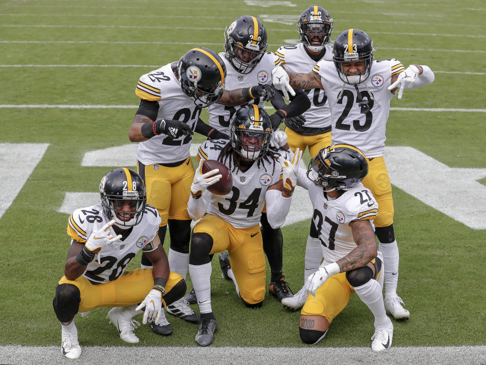 JACKSONVILLE, FL - NOVEMBER 22: Safety Terrell Edmunds #34 of the Pittsburgh Steelers celebrates with safety Mike Hilton #28, cornerback Steven Nelson #22 , safety Minkah Fitzpatrick #39, safety Cameron Sutton #20, cornerback Joe Haden and linebacker Marcus Allen #27 during the game against the Jacksonville Jaguars at TIAA Bank Field on November 22, 2020 in Jacksonville, Florida. The Steelers defeated the Jaguars 27-3. (Photo by Don Juan Moore/Getty Images)