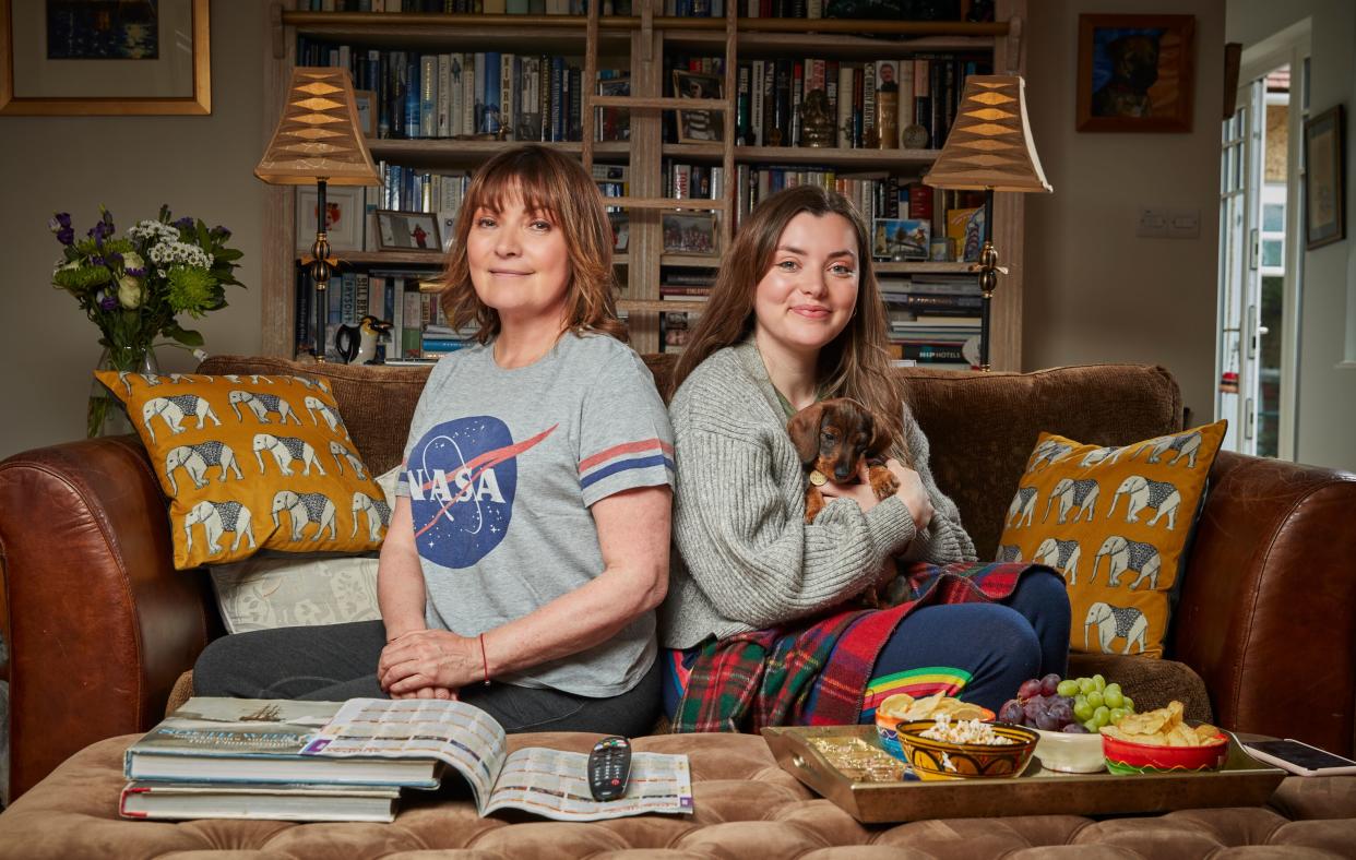 Celebrity Gogglebox - Lorraine Kelly & Rosie Smith (Channel 4)