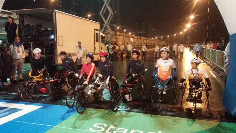 前輪椅劍擊代表馮英騏勝出馬拉松十公里輪椅賽