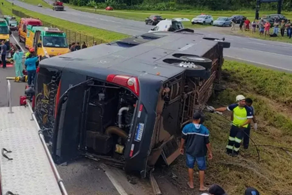 &#39;Barulho de explos&#xe3;o&#39; foi ouvido por equipe de Conrado e Aleksandro antes do acidente. Foto: Reprodu&#xe7;&#xe3;o/Whatsapp