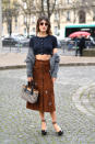 Pour cette dernière journée de la Paris Fashion Week, Jeanne Damas, l’influenceuse et fondatrice de la marque Rouje, s’est rendue au Palais d’Iéna pour assister au défilé Miu Miu. ©Getty Images