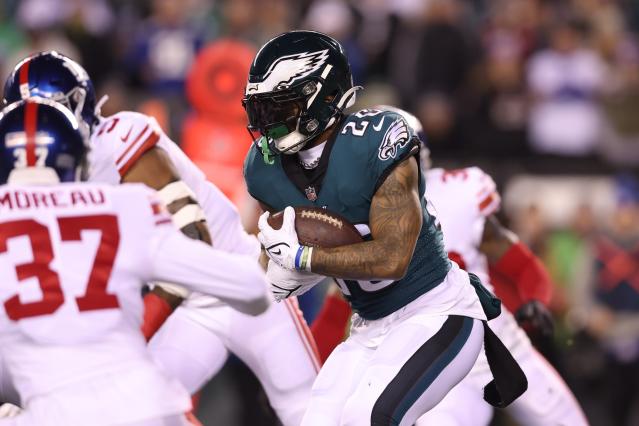 Philadelphia Eagles running back Miles Sanders runs for a touchdown during  the first half of the NFC Championship NFL football game between the  Philadelphia Eagles and the San Francisco 49ers on Sunday