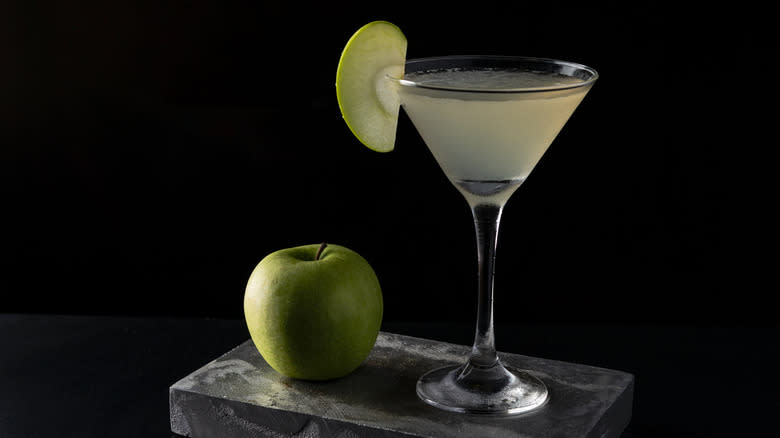 appletini cocktail, apple