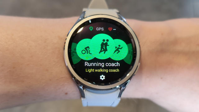 Galaxy watch store active 2 gps