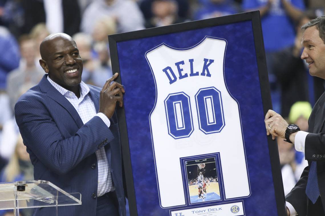 Tony Delk had his jersey retired to the Rupp Arena rafters on Feb. 21, 2015.