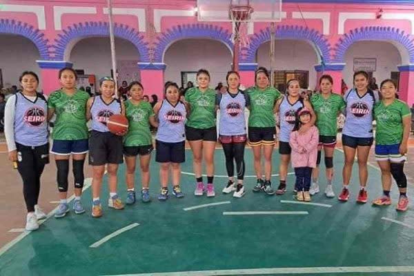 equipo de basquetbol femenil de Santa Cruz Itundujia, Oaxaca