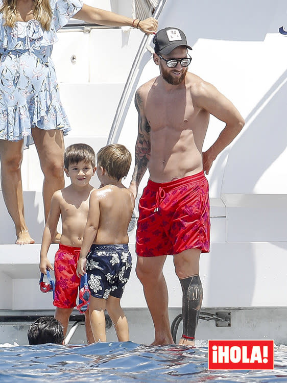 Leo Messi disfruta de sus vacaciones familiares en Ibiza