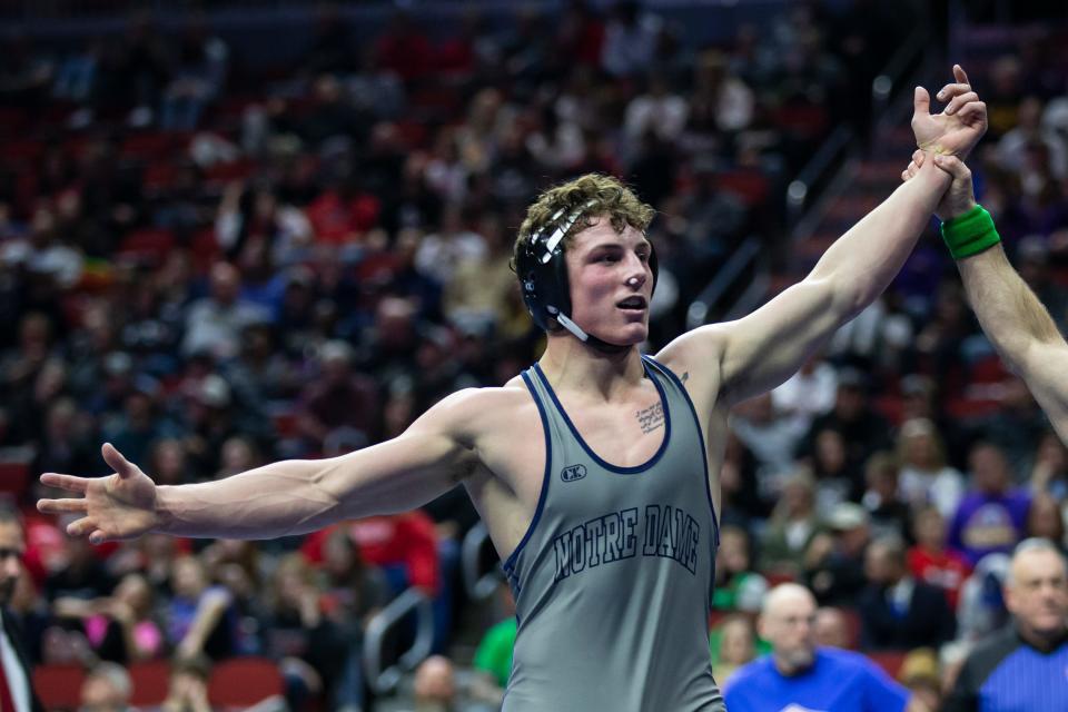 CJ Walrath, Notre Dame-West Burlington, defeats Fernando Villaescusa, Gilbert, in the Class 2A 182 state wrestling championship match, on Saturday, Feb. 19, 2022, at Wells Fargo Arena in Des Moines.