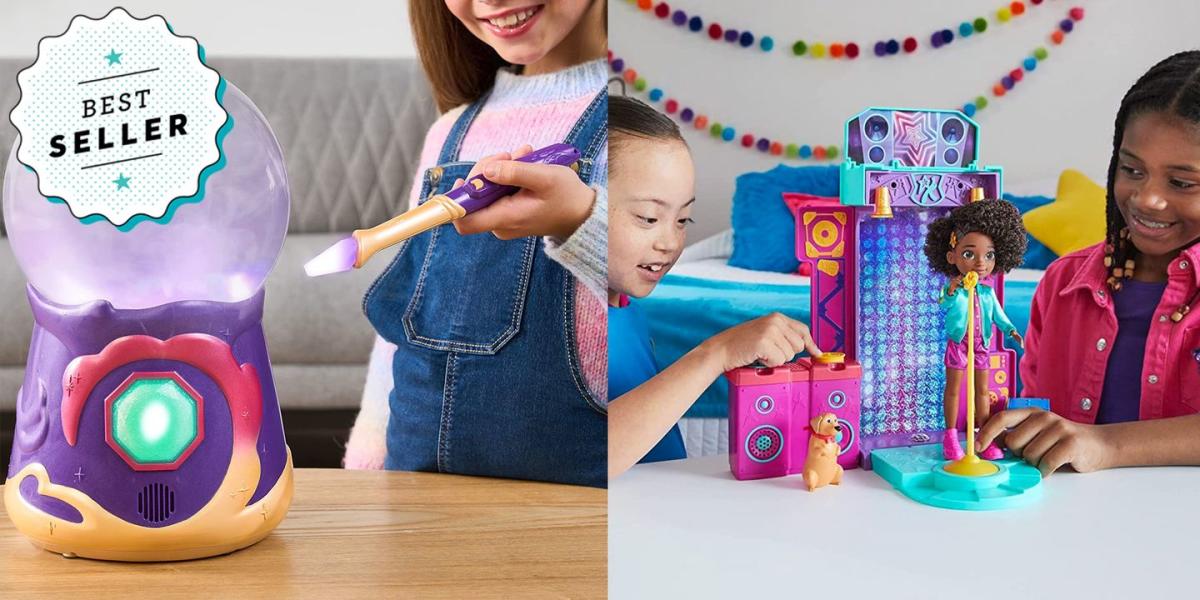 Karma's World Transforming Musical Star Stage Playset