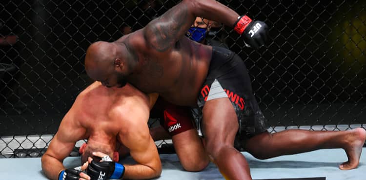 Derrick Lewis stops Aleksei Oleinik at UFC Vegas 6