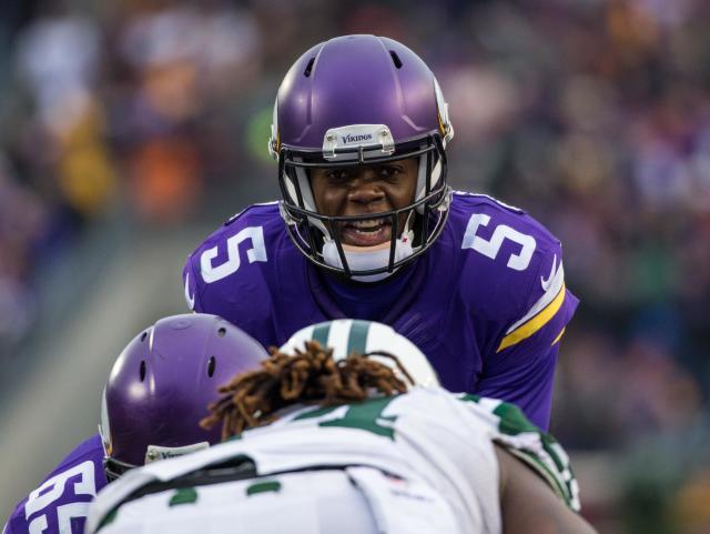 Best Minnesota Vikings player to wear every jersey number