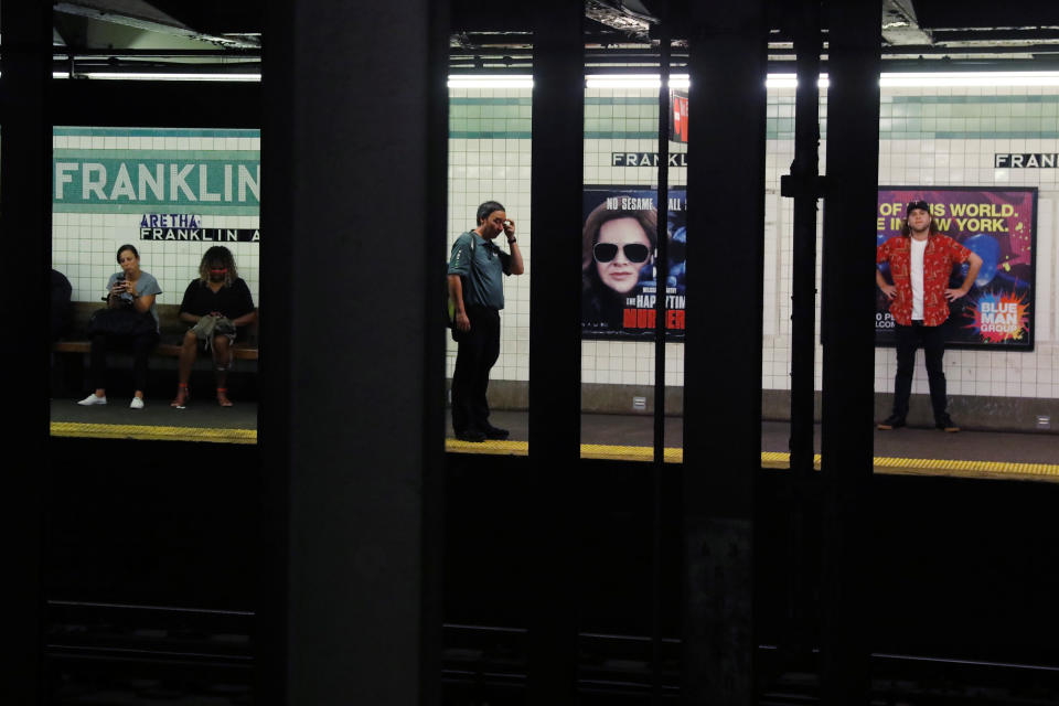 “Aretha” is spray painted next to a sign at the Franklin Street subway station, in memory of singer Aretha Franklin, Aug. 16, 2018. (Photo: Lucas Jackson/Reuters)