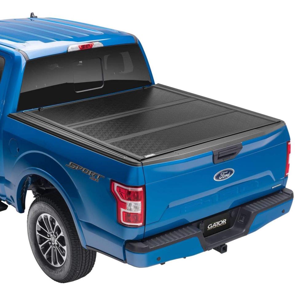 Tri-Fold Tonneau Cover