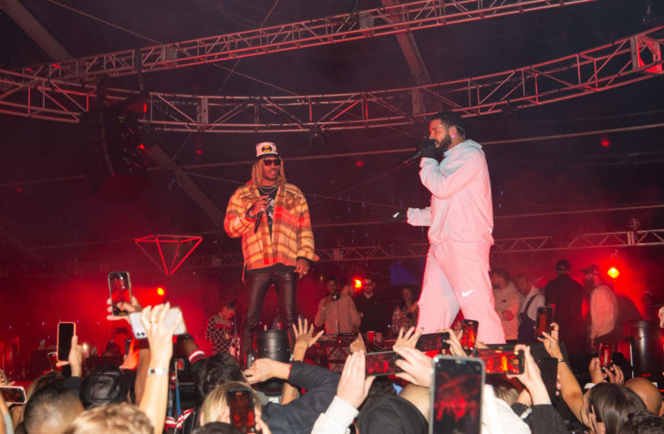 LOS ANGELES, CALIFORNIA - FEBRUARY 12: Future  and Drake perform at 'HOMECOMING WEEKEND' Hosted By The h.wood Group & REVOLVE, Presented By PLACES.CO and Flow.com, Produced By Uncommon Entertainment on February 12, 2022 in Los Angeles, California. (Photo by Vivien Killilea/Getty Images  for Homecoming Weekend )