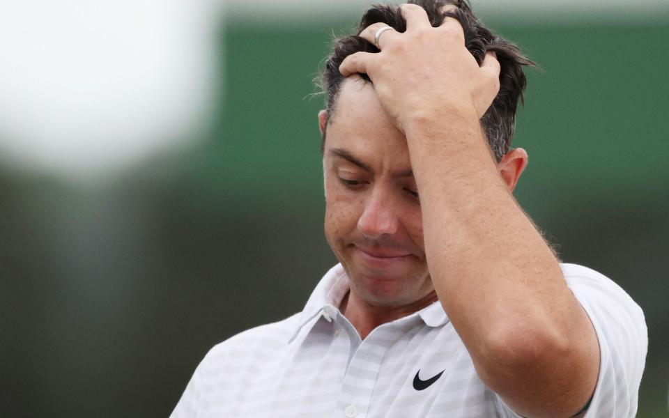 Rory McIlroy shows his frustration - GETTY IMAGES