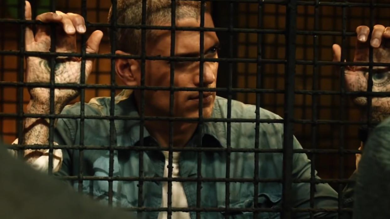  Wentworth Miller and Dominic Purcell in Prison Break. 