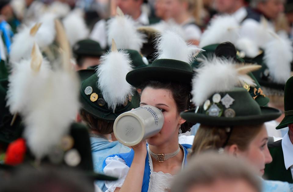 Monaco di Baviera è pronta ad accogliere gli amanti della birra per puntare a superare i numeri di turismo dello scorso anno (6,3 milioni di visitatori). TOBIAS SCHWARZ via Getty Images