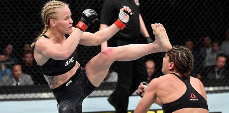 Valentina Shevchenko KOs Jessica Eye at UFC 238