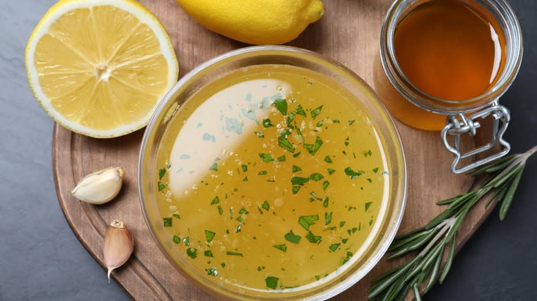 Lemon vinaigrette with lemon, garlic, honey, rosemary