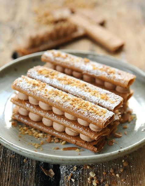 Mille-feuilles crêpes dentelle et praliné