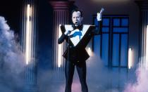 Klaus Nomi wurde in Immenstadt geboren. Nachdem der musikalische Durchbruch in Deutschland ausgeblieben war, versuchte er sein Glück in Amerika - mit Erfolg. 1979 stand er mit David Bowie auf der Bühne. Etwa im Jahr 1982 bekam der Countertenor die Diagnose HIV, im August 1983 starb er. Nomi war nie ein Künstler für die breite Masse, doch bis heute wird er für seine Arbeit auf der ganzen Welt verehrt. (Bild: United Archives/Impress Own/Getty Images)