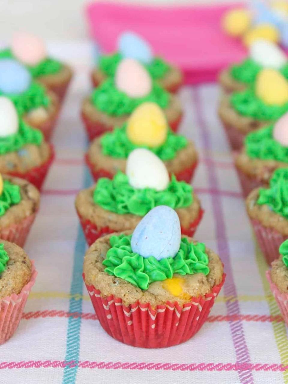 easter cupcake ideas egg hunt