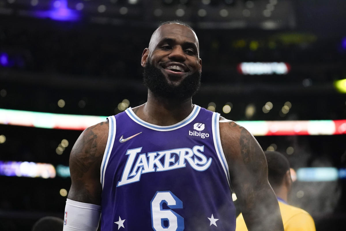 Lakers are hoping for big event when LeBron James surpasses Kareem