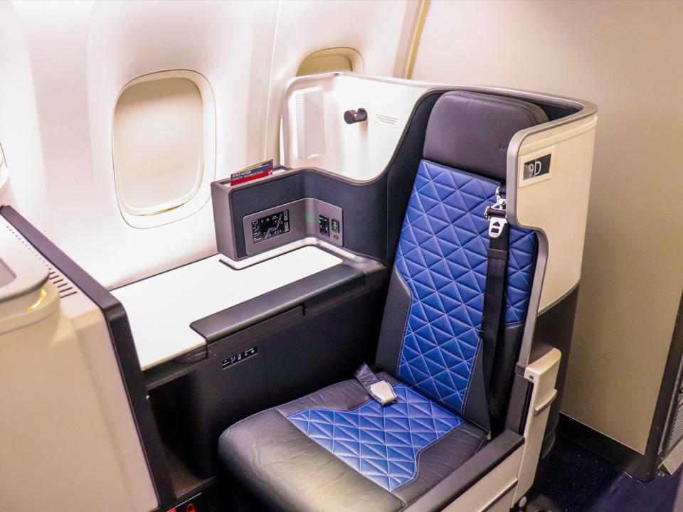 Flying Delta Air Lines During Pandemic Post-Middle Seat Block Ended 2021