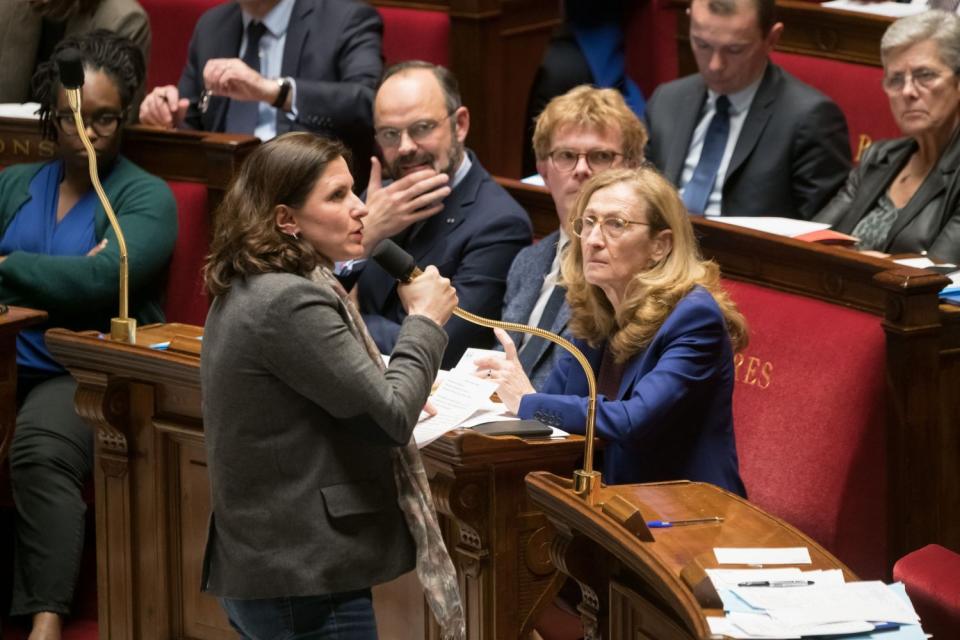 Roxana à l'assemblée