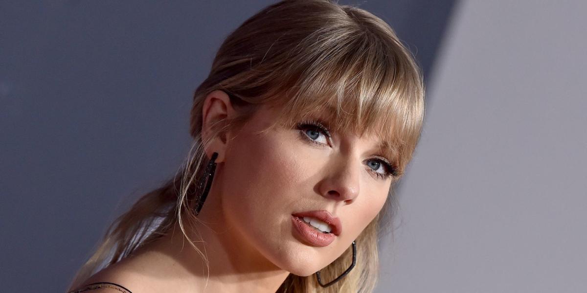 Taylor Swift Comes After Trump S Calculated Dismantling Of Usps On Twitter