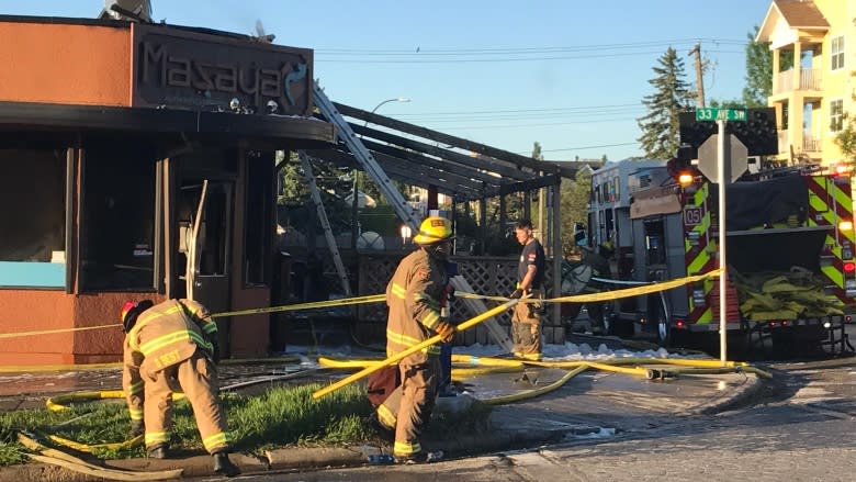 Fire destroys restaurant in Marda Loop in southwest Calgary