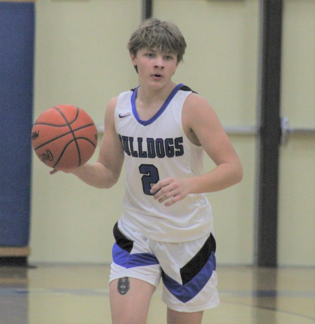 Aidan Fenstermaker scored 15 points and helped lift the Inland Lakes boys to a victory at Pellston on Thursday.