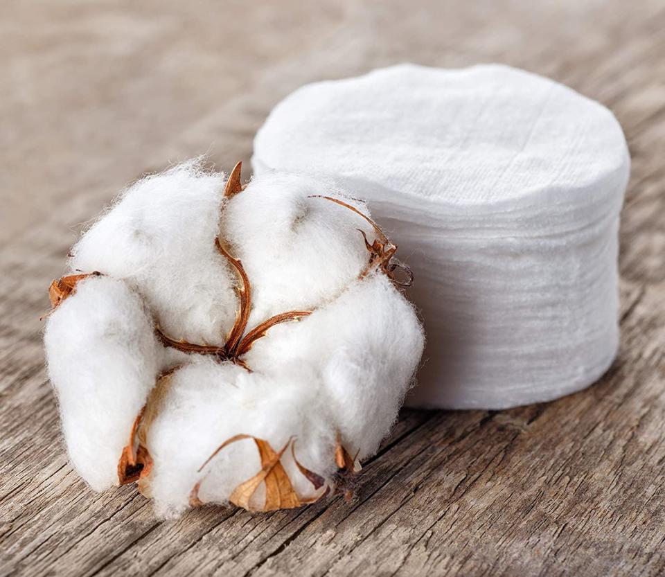Next round's on you: natural cotton for natural facial cleansing. (Photo: Amazon)