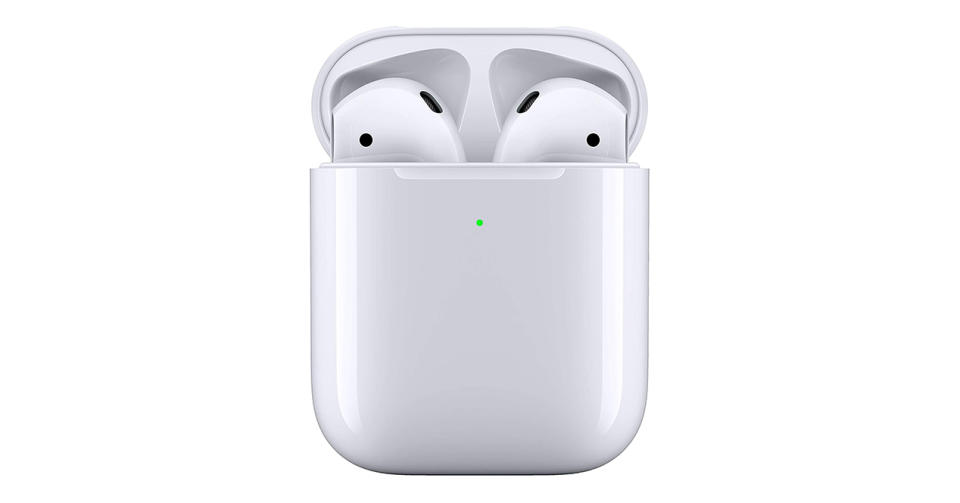 AirPods con estuche de carga inalámbrica - Foto: Amazon-com.mx