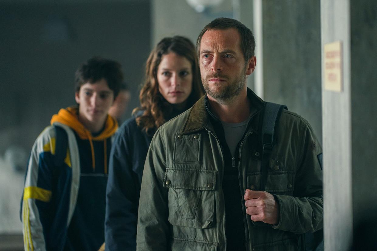 Pictured:  (L-R) Mathieu Torloting as SACHA, StÃ©phane Caillard as CHLOE and Stephen Campbell Moore as JONATHAN in War of the Worlds, season 2. 