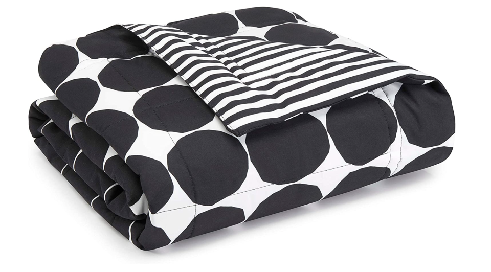 A product image of Marimekko sheet.