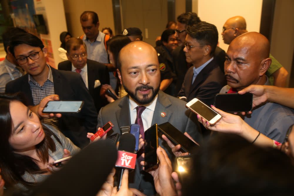 Datuk Seri Mukhriz Mahathir, disputed Bersatu chairman Tun Dr Mahathir Mohamad and three others had their memberships revoked last month purportedly for failing to support the PN government. — Picture by Choo Choy May