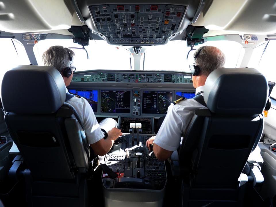 Bombardier CSeries/Airbus A220 cockpit