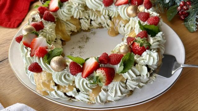 Matcha Berry Pavlova Wreath Recipe